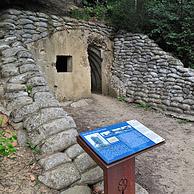 Britse bunker als hoofdkwartier op de Lettenberg, Eerste Wereldoorlog site te Kemmel, België
